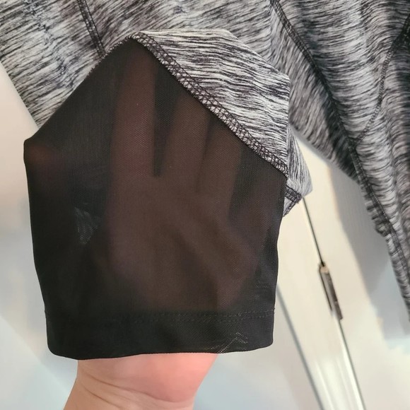 RBX ☆ Black & Gray Athletic 7/8 Leggings w/ Mesh Panels. Sz L (12-14), FREE S/H - Picture 3 of 5